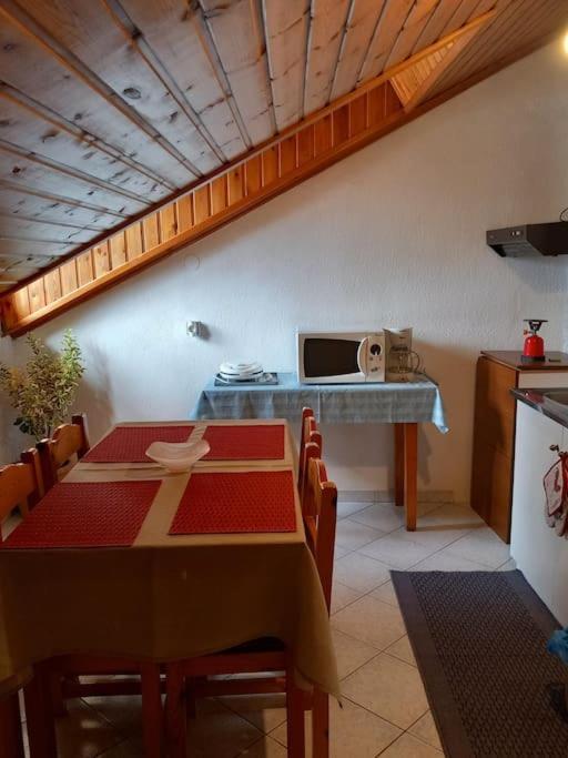 Cozy Loft With Fireplace & View Métsovo Eksteriør bilde