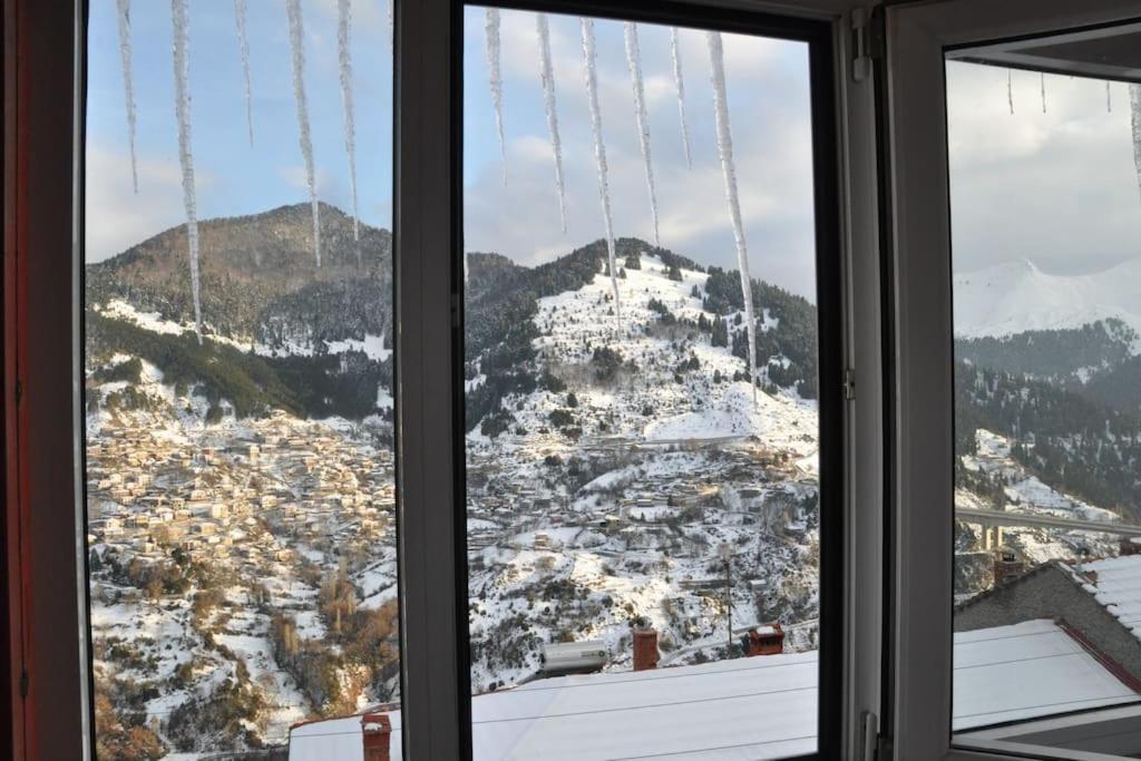 Cozy Loft With Fireplace & View Métsovo Eksteriør bilde